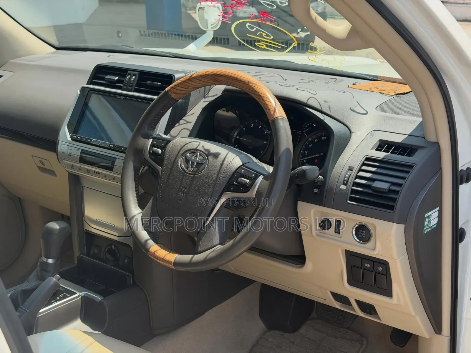 Toyota Land Cruiser Prado 2019 White