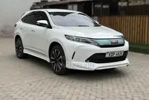 Toyota Harrier 2.0 2018 White