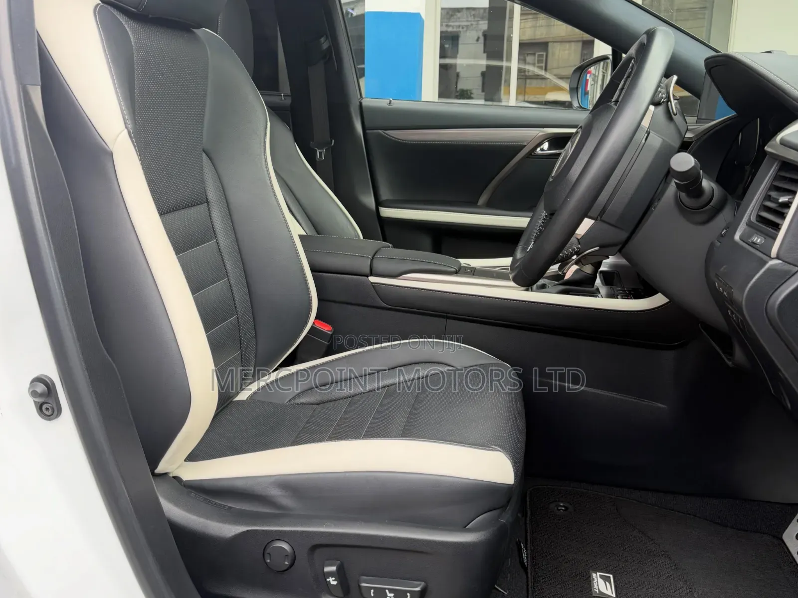 Lexus RX 2020 Off white