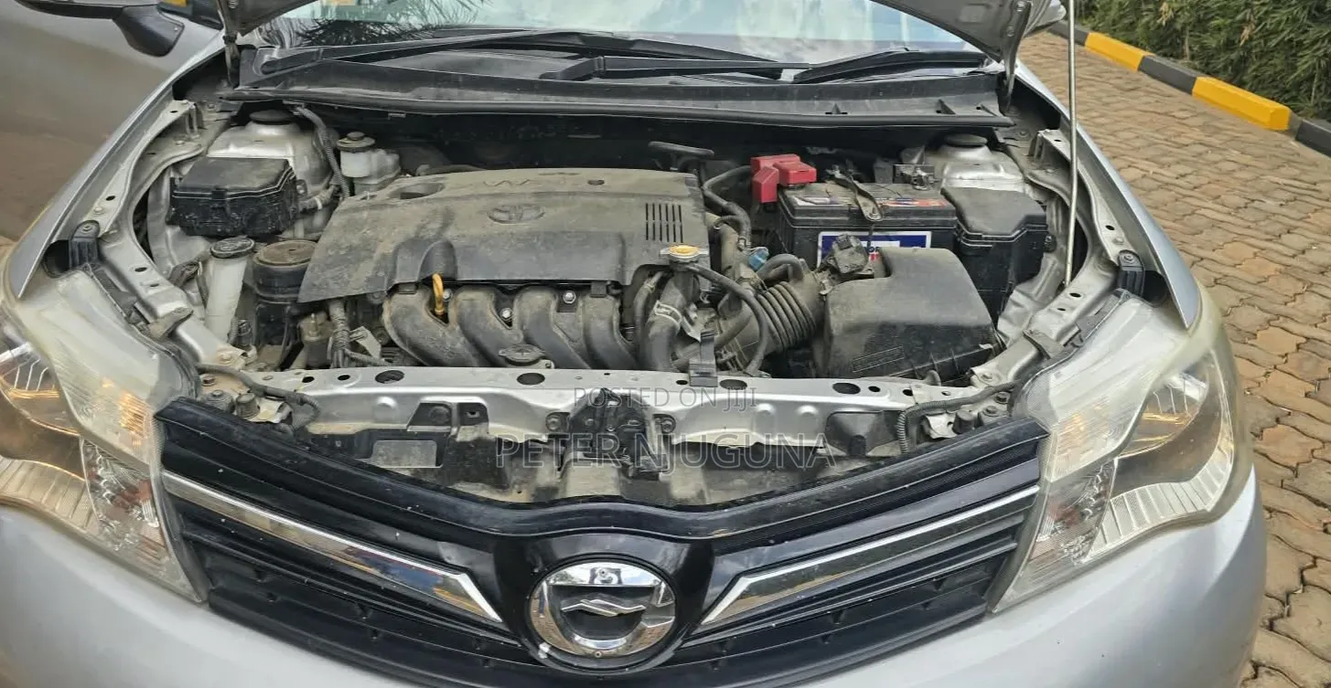 Toyota Corolla Fielder 2014 Silver