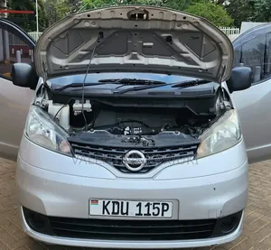 Nissan NV200 2019 Silver