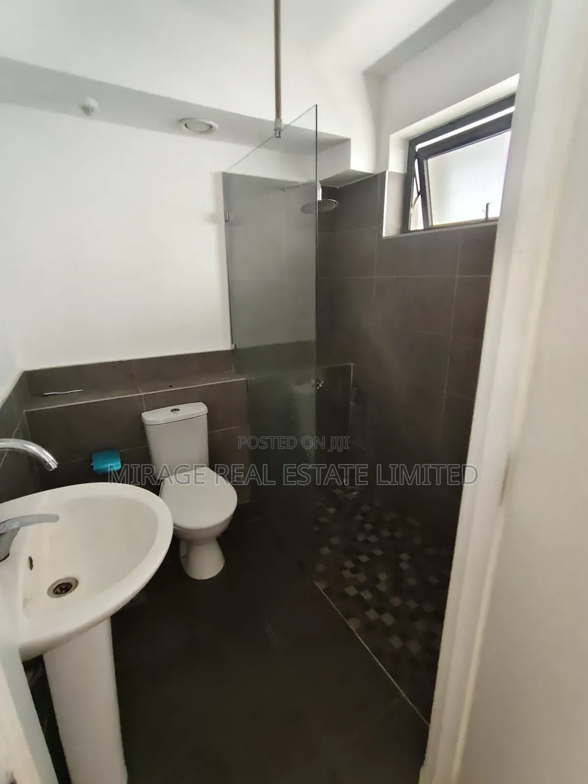 3bdrm Duplex in Roysambu for rent
