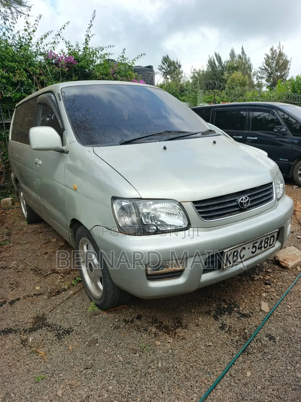 Toyota TownAce Noah 2001 Silver
