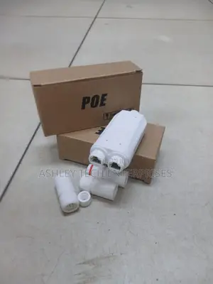Smart 1 IN 2 OUT PoE Splitter – Reliable Network Connectivity