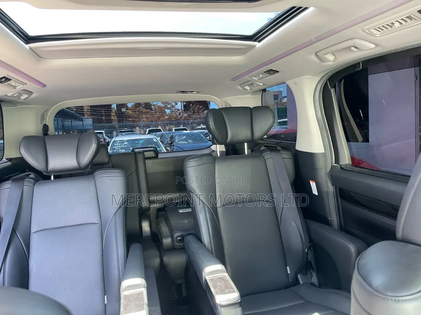 Toyota Alphard 2019 Off white
