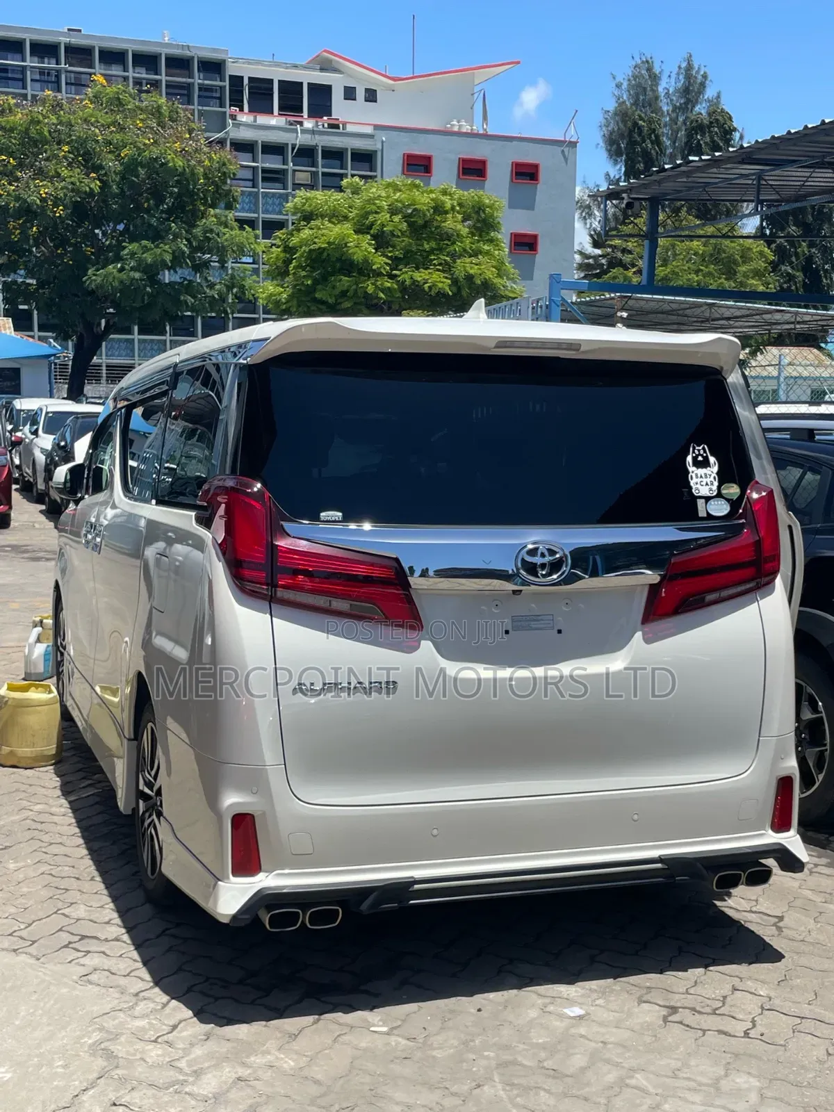 Toyota Alphard 2019 Off white