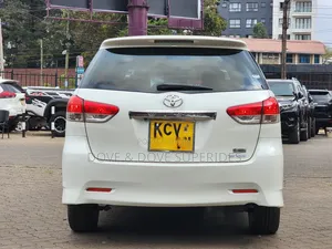 Toyota Wish 2012 White