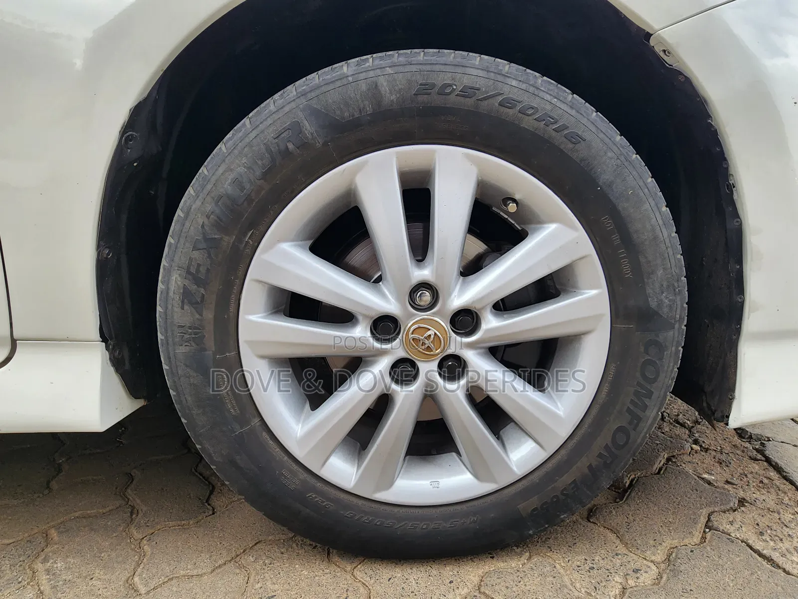 Toyota Wish 2012 White
