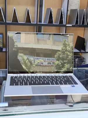 Laptop HP EliteBook 1040 G8 16GB Intel Core i7 SSD 512GB