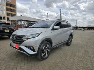 Toyota Rush 2021 Silver