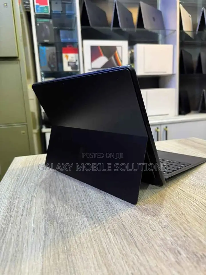 Laptop Microsoft Surface Pro 10 32GB Intel Core Ultra 7 SSD 512GB
