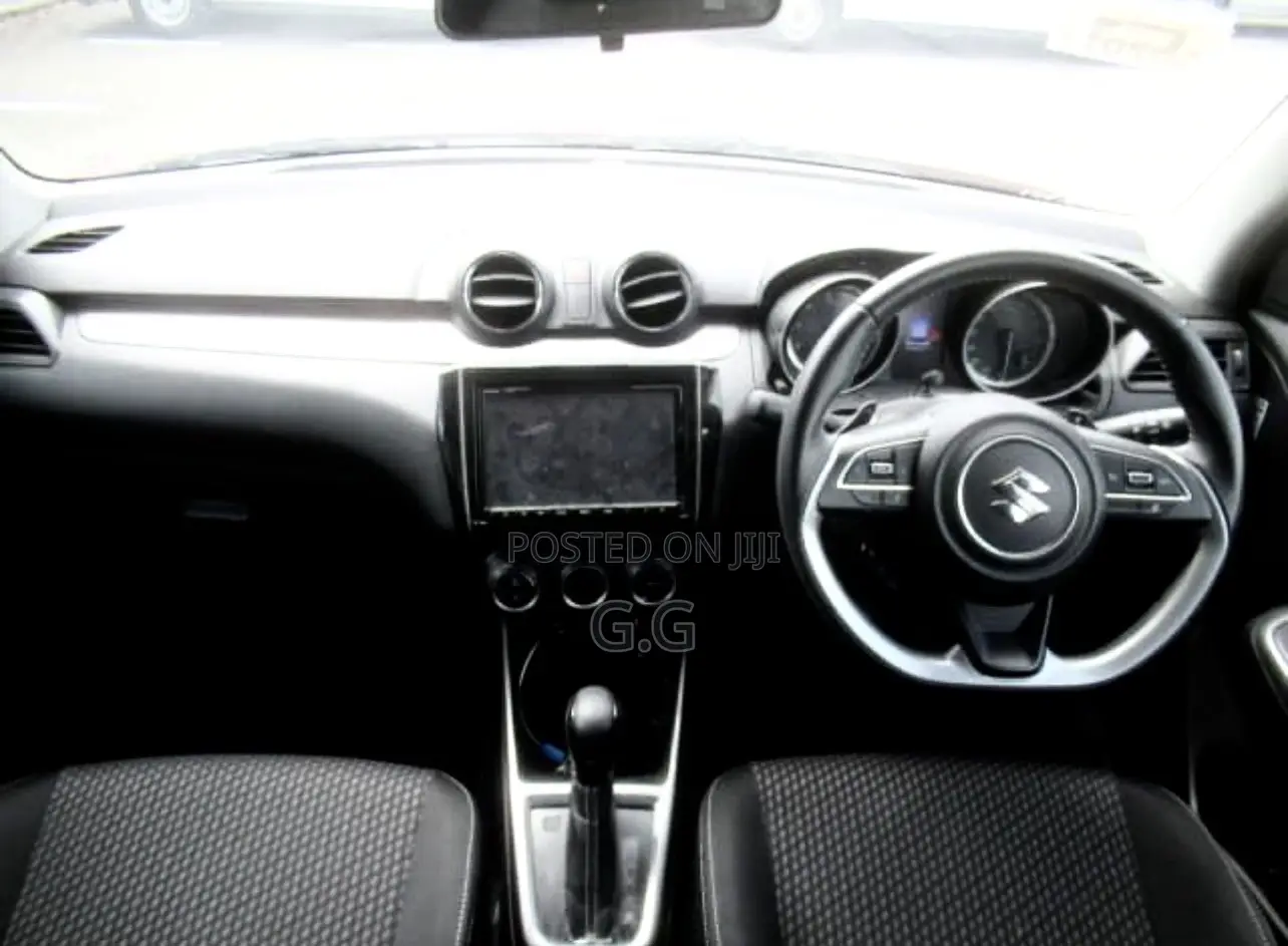 Suzuki Swift 2019 Red
