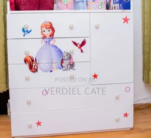 Kids Chest of Drawers With Kids Decorations
