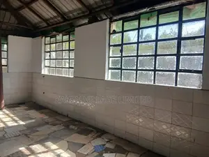 Space Vacant :Unit C