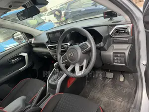 Toyota Raize 2020 Silver