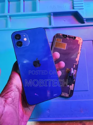 iPhone 12 Screen Replacement.