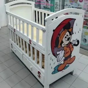 Newborn Babycotte With Kids Decor