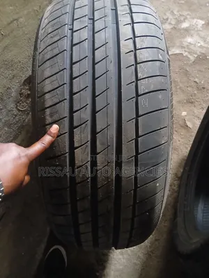275/50 R 21 106 W Kapsen Tyres.