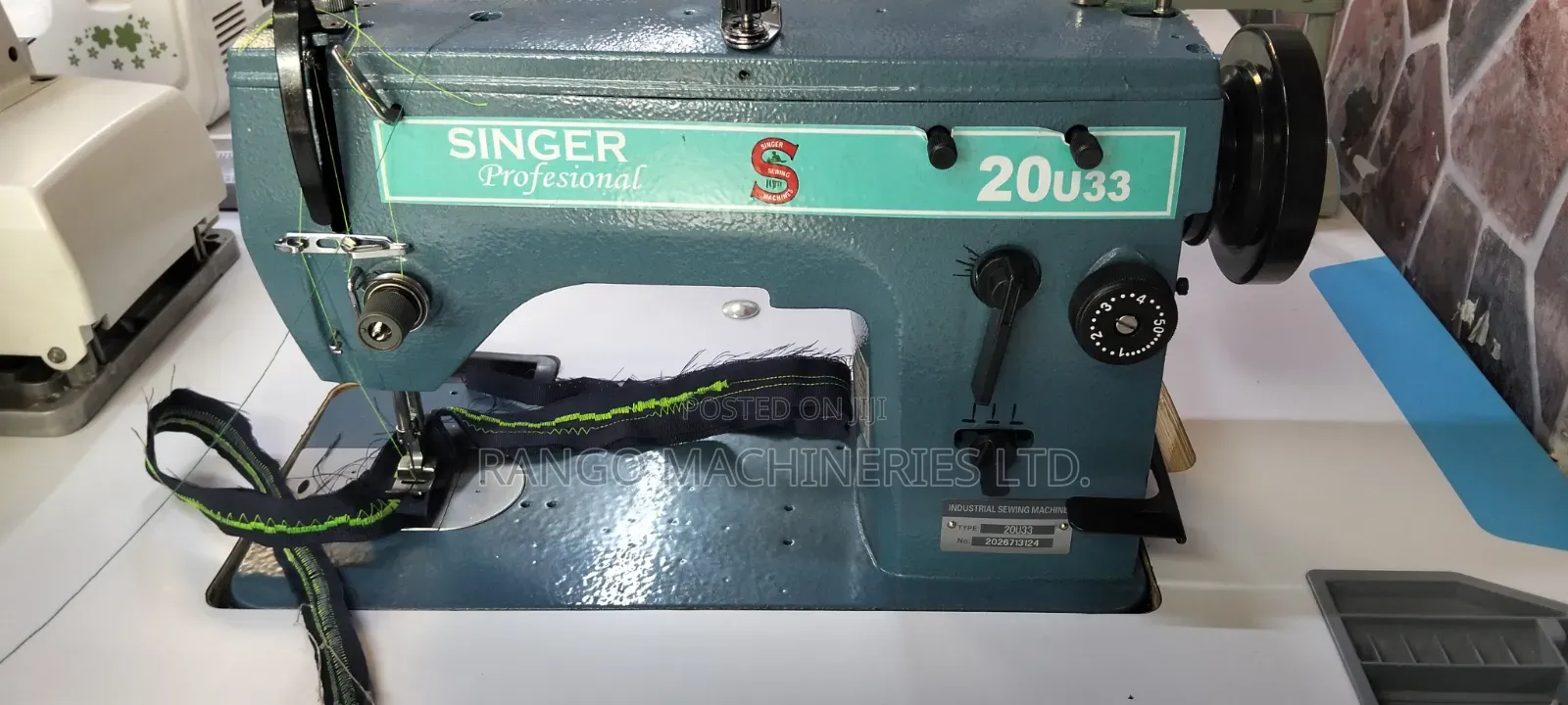 20u Complete Singer Sewing Machine