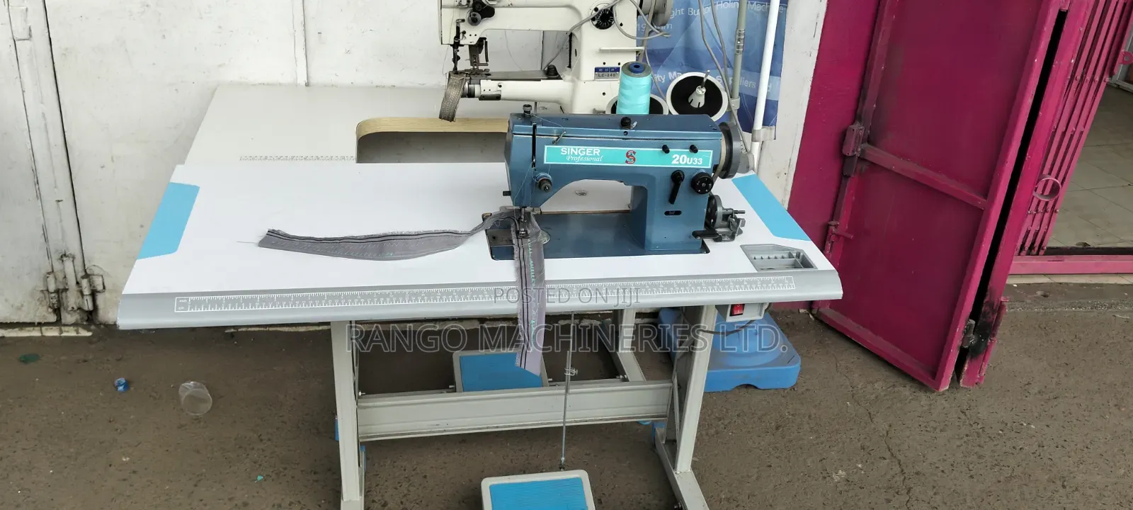 20u Complete Singer Sewing Machine