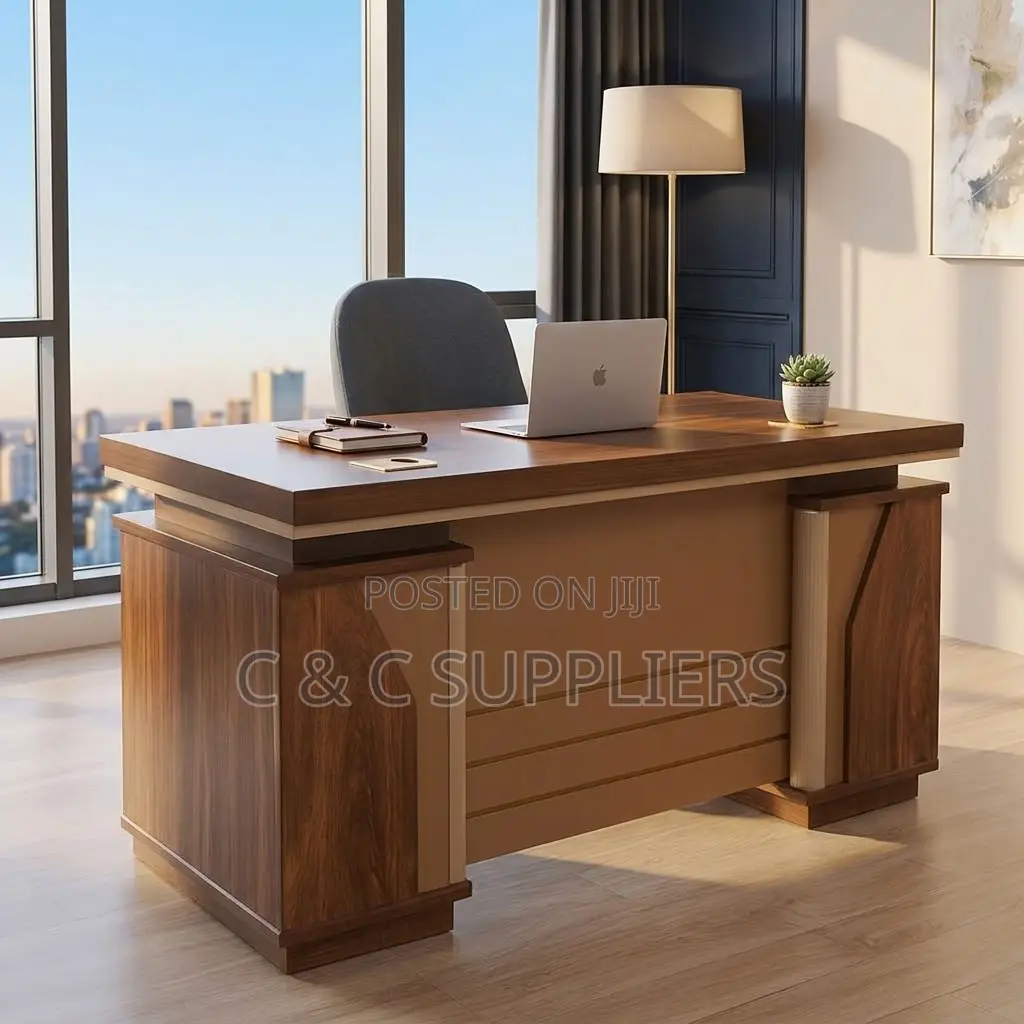 1.4M Advanced Computer/Writing Desk