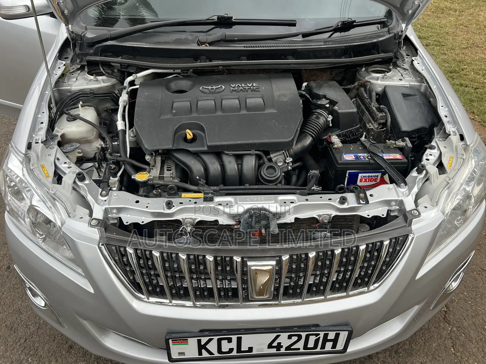 Toyota Premio 2012 Silver