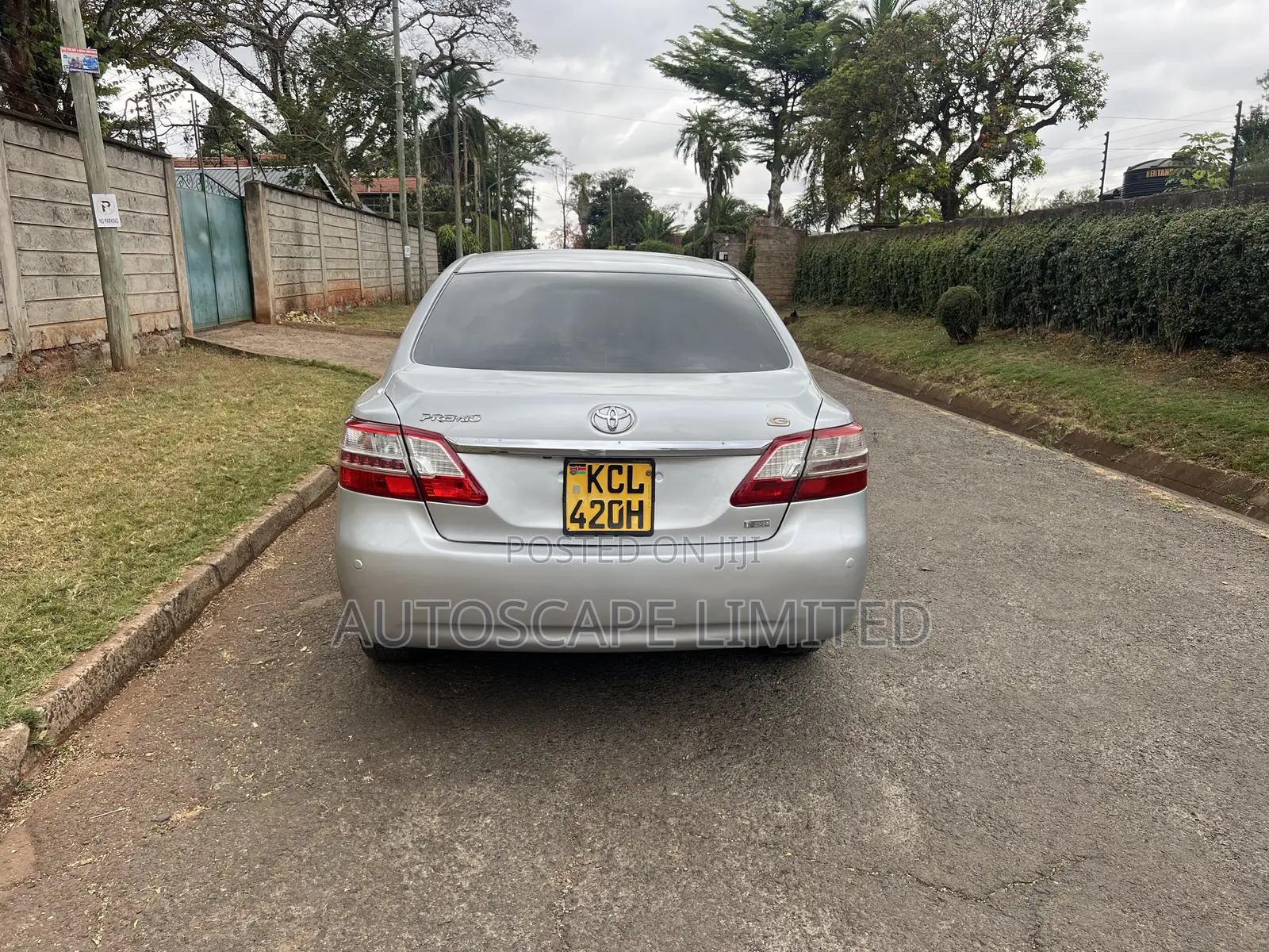Toyota Premio 2012 Silver