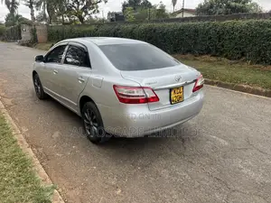 Toyota Premio 2012 Silver