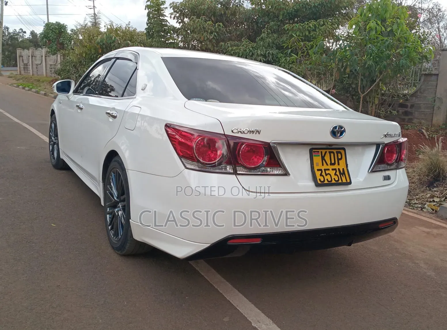 Toyota Crown 2017 White