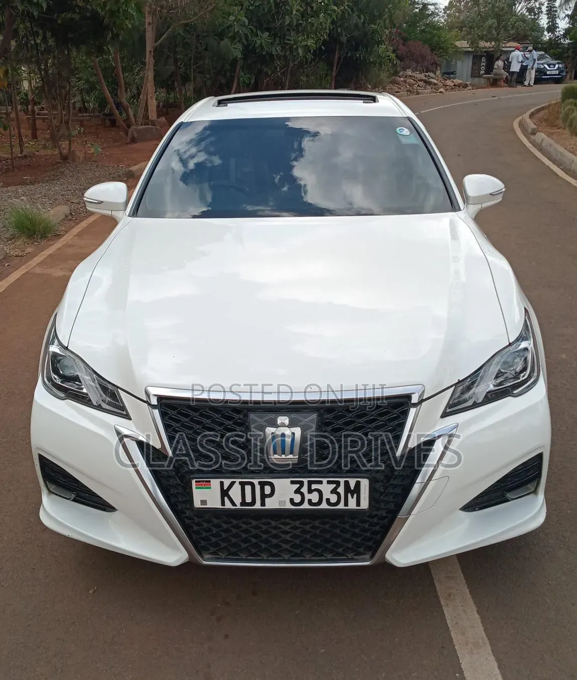 Toyota Crown 2017 White