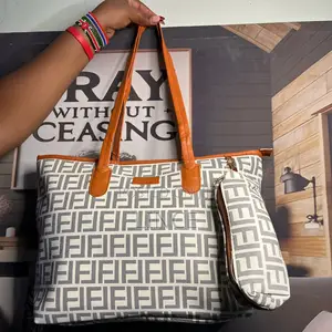 Affordable Tote Bags That Completes Your Everyday Outfit.