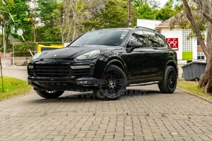 Porsche Cayenne GTS AWD 2016 Black