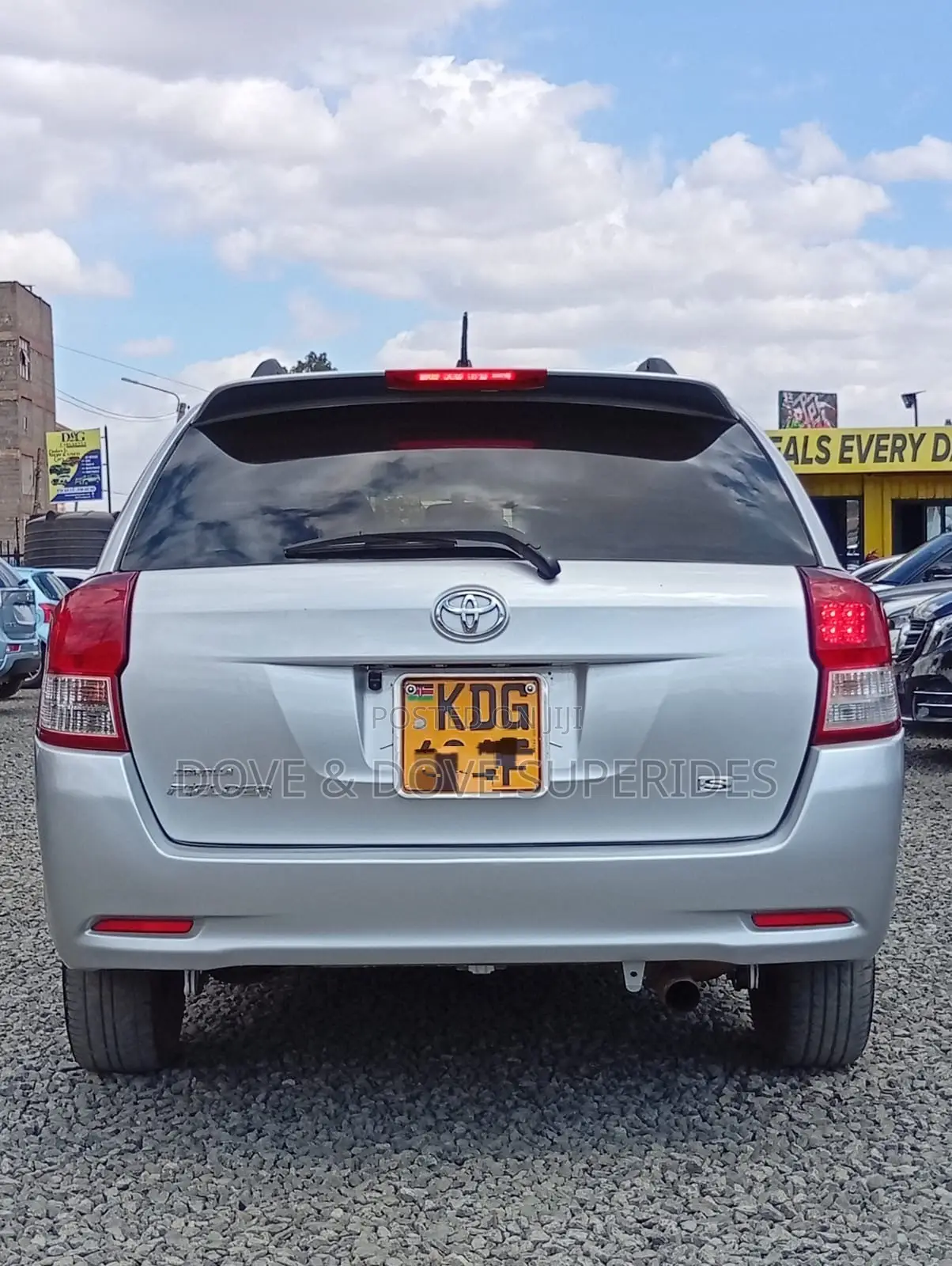 Toyota Corolla Fielder 2015 Silver