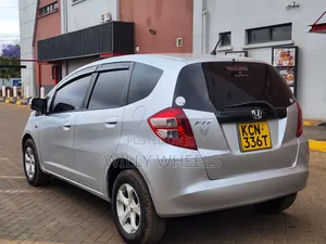 Honda Fit 2010 Silver