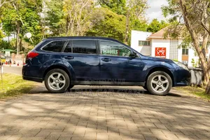 Subaru Outback 2.5i 2011 Blue