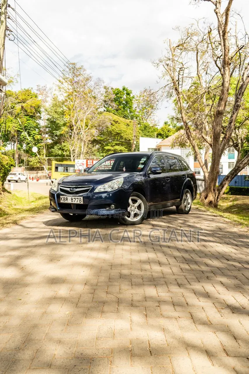 Subaru Outback 2.5i 2011 Blue