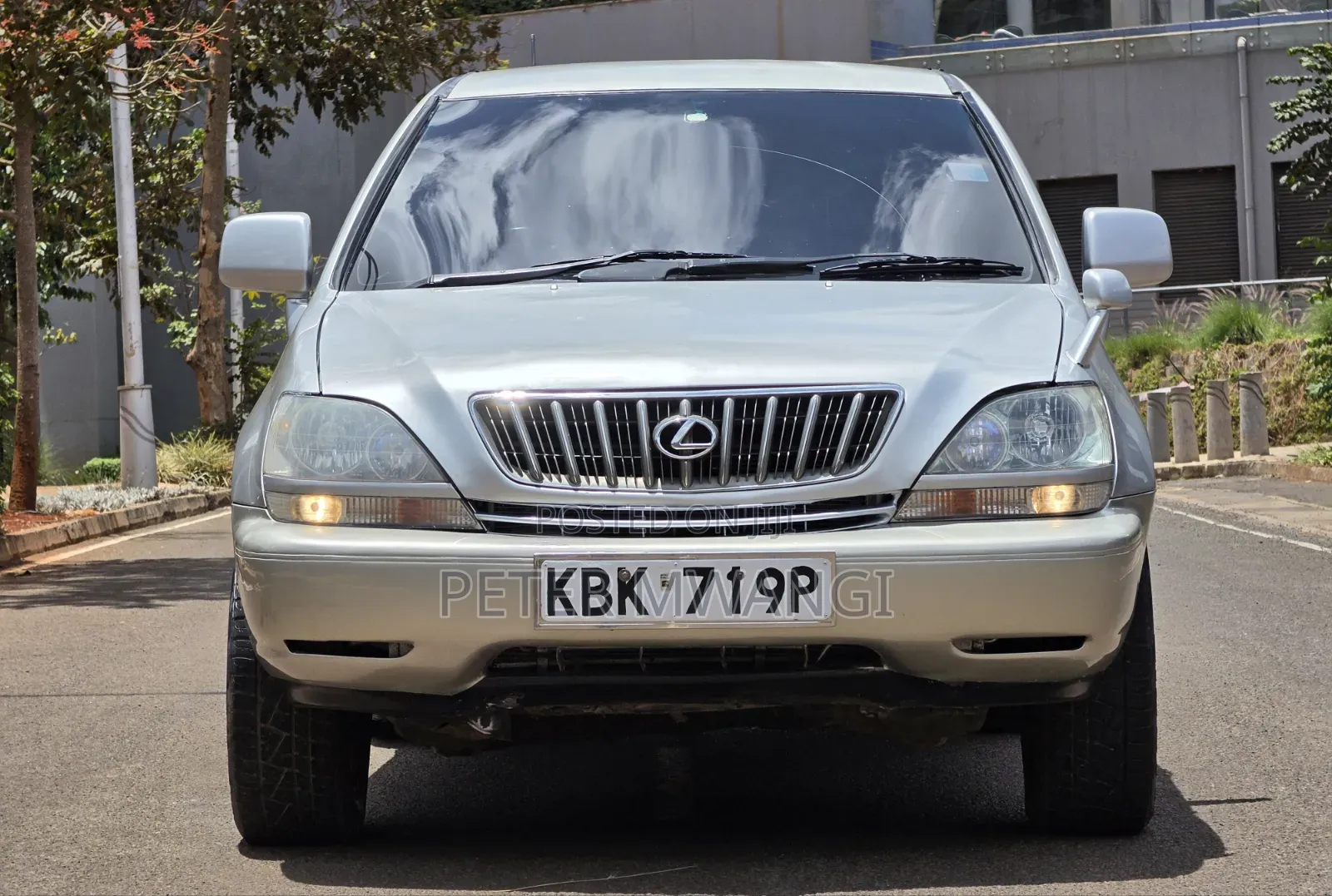 Toyota Harrier 2002 Silver