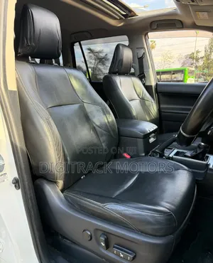 Toyota Land Cruiser 2019 White