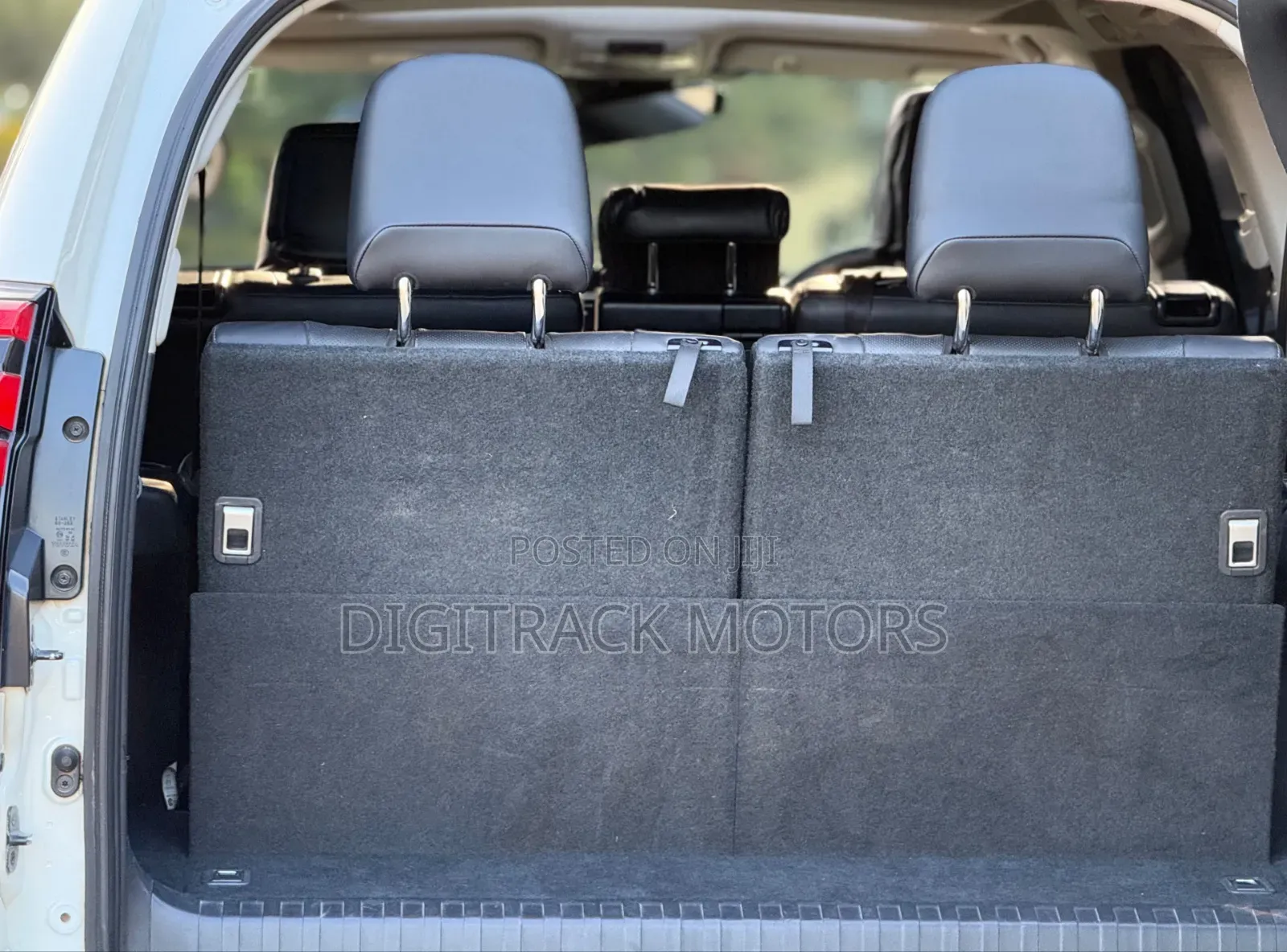 Toyota Land Cruiser 2019 White