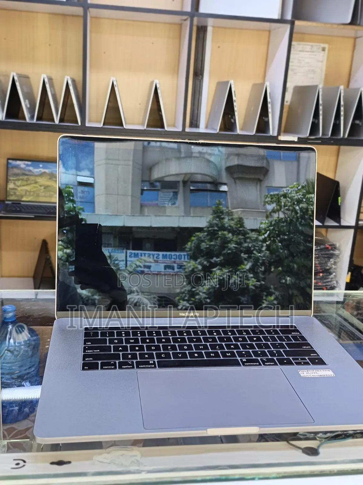 Laptop Apple MacBook Pro 2018 16GB Intel Core i7 SSD 512GB