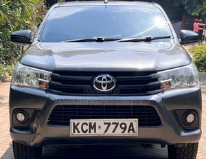 Toyota Hilux 2017 Gray