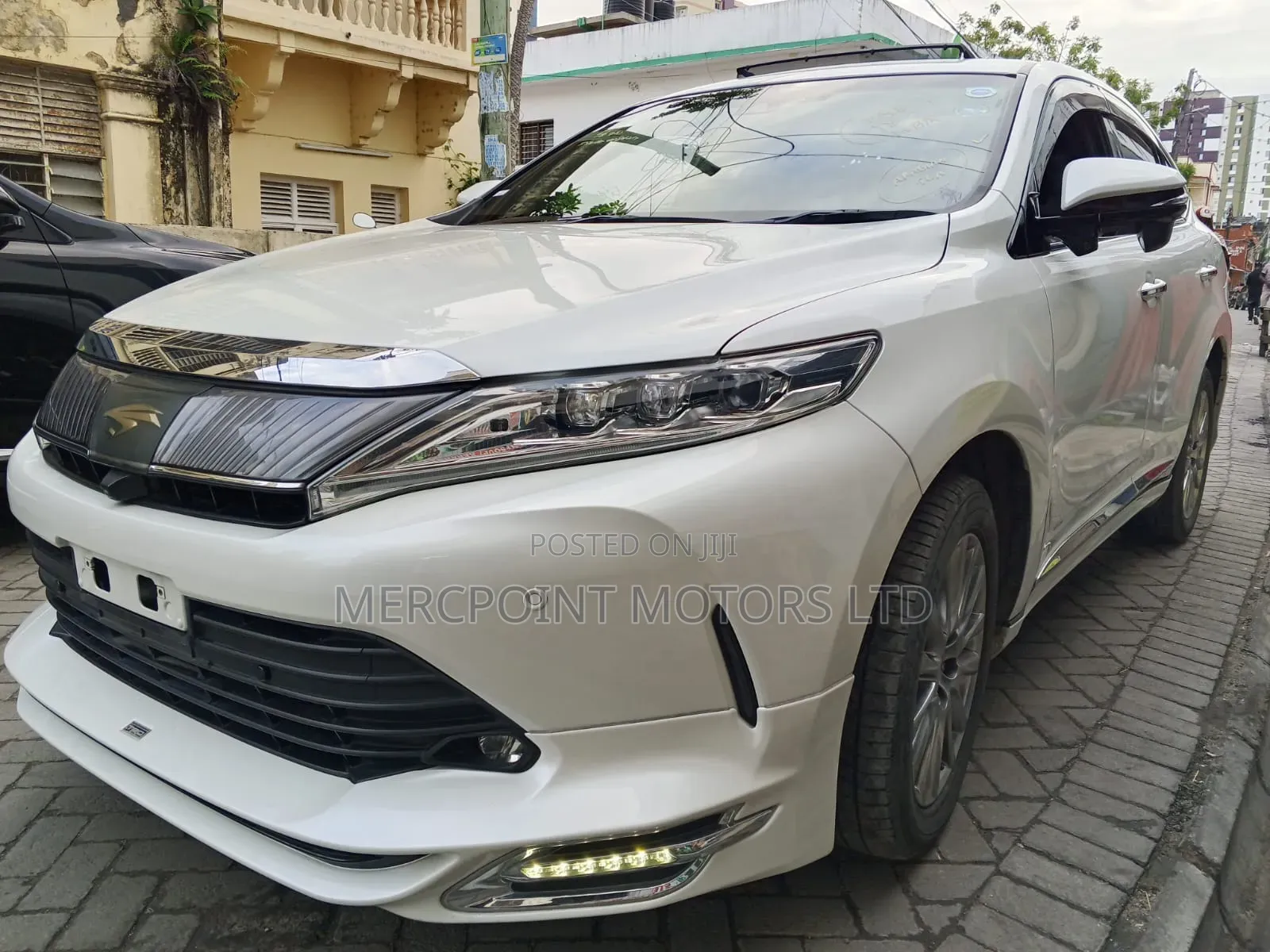 Toyota Harrier 2019 Off white