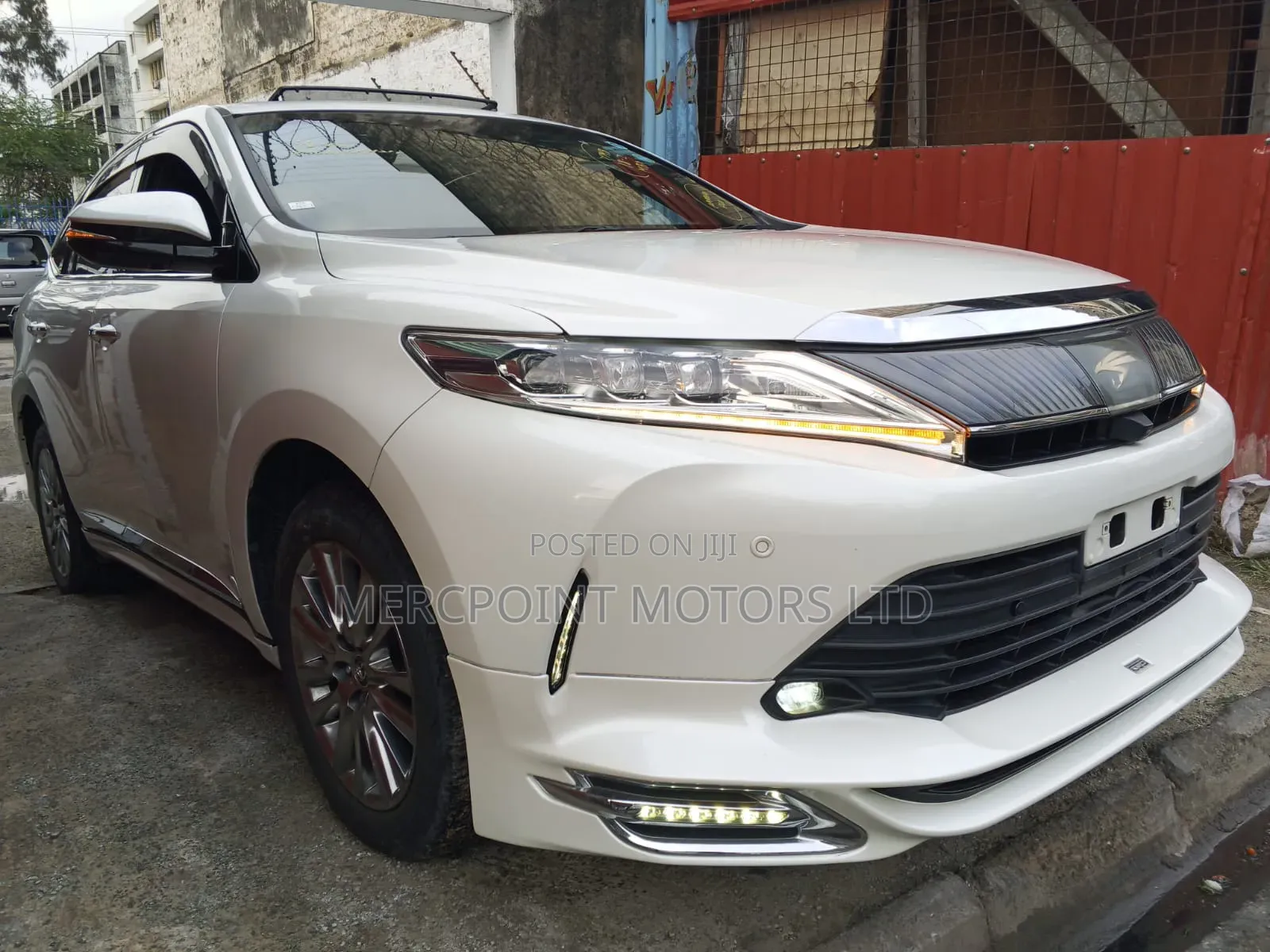 Toyota Harrier 2019 Off white