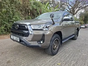 Toyota Hilux Revo Double Cab Deisel 2.4 AWD 2021 Gray