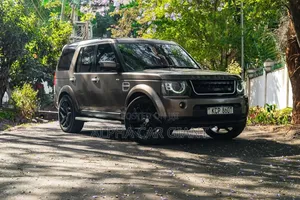 Land Rover Discovery 2012 Brown