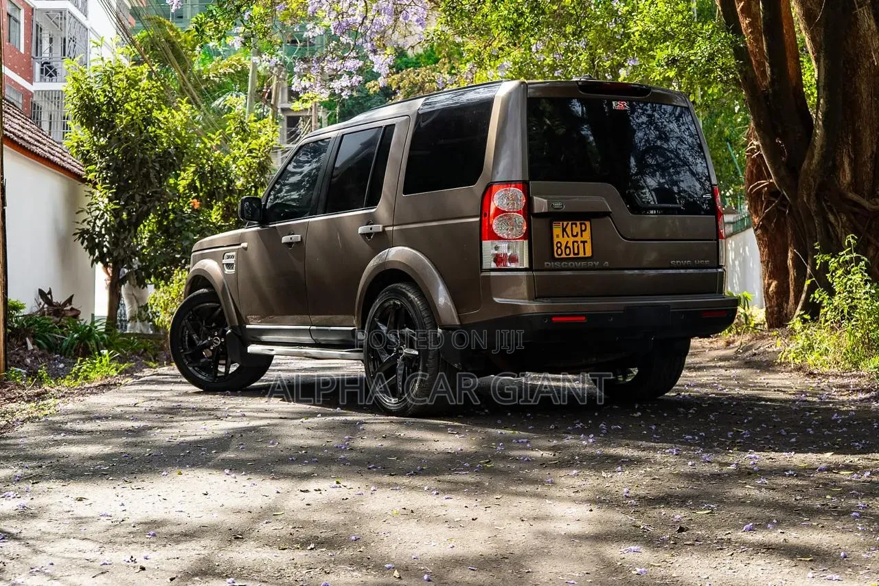 Land Rover Discovery 2012 Brown
