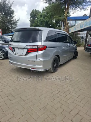 Honda Odyssey 2.4 Absolute 2WD 2019 Silver