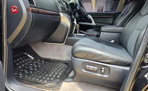 Toyota Land Cruiser 2012 Black