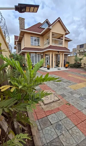5bdrm Maisonette in Gateway Mall Area for rent
