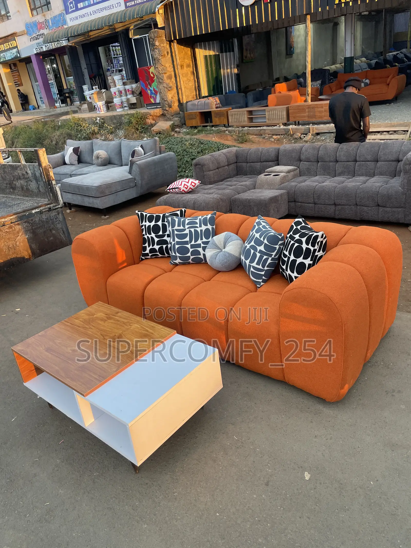 A Bubbly Orange Three Seater Bubble Seat & Mini Table